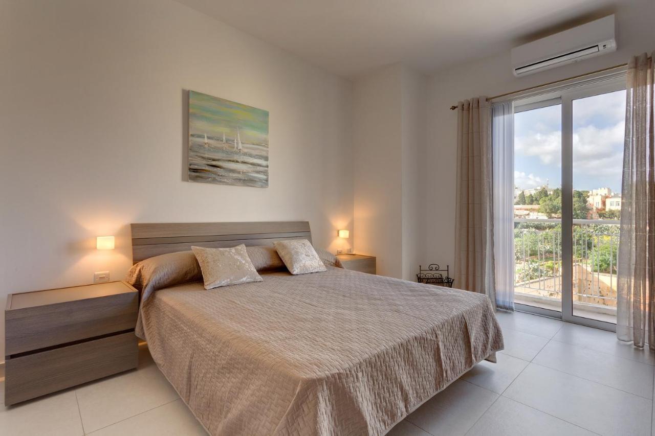 Modern Apartment In The Best Location, Perfect For Families スリーマ エクステリア 写真