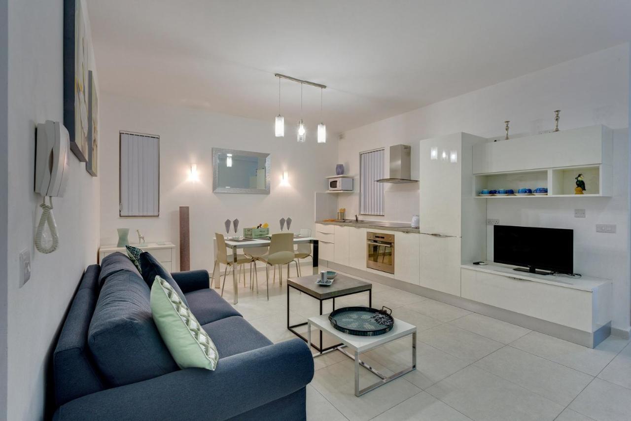 Modern Apartment In The Best Location, Perfect For Families スリーマ エクステリア 写真